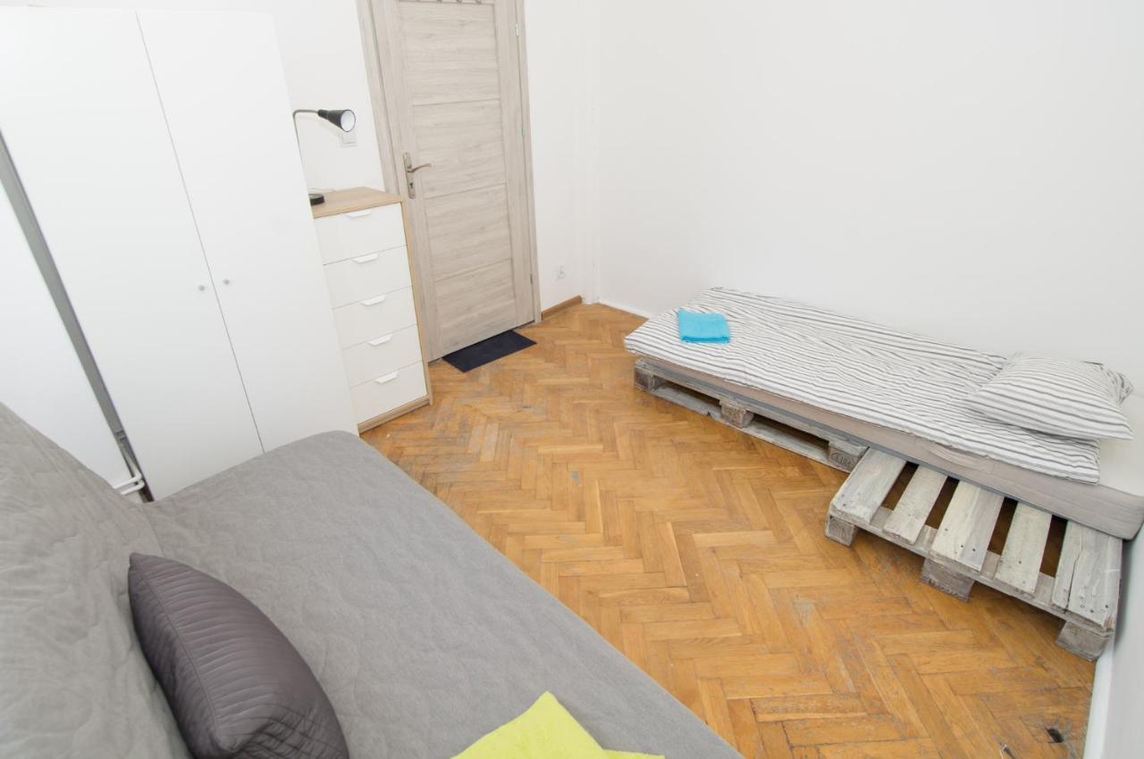 Uwh Hostel Gdansk Ngoại thất bức ảnh