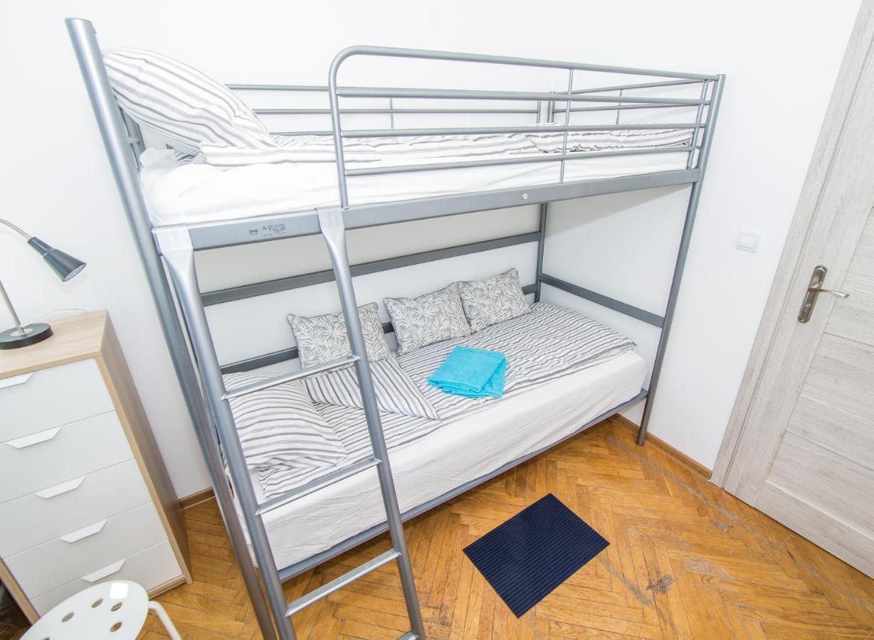 Uwh Hostel Gdansk Ngoại thất bức ảnh